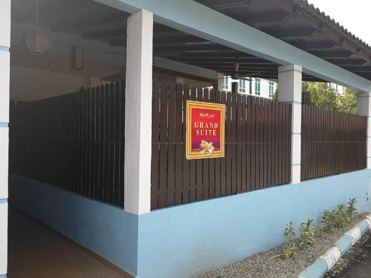 Adina Drive-In Motel Cenang - Managed By Shell Out Resort Pantai Cenang  Bagian luar foto