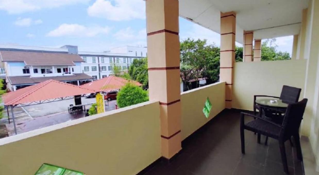 Adina Drive-In Motel Cenang - Managed By Shell Out Resort Pantai Cenang  Bagian luar foto