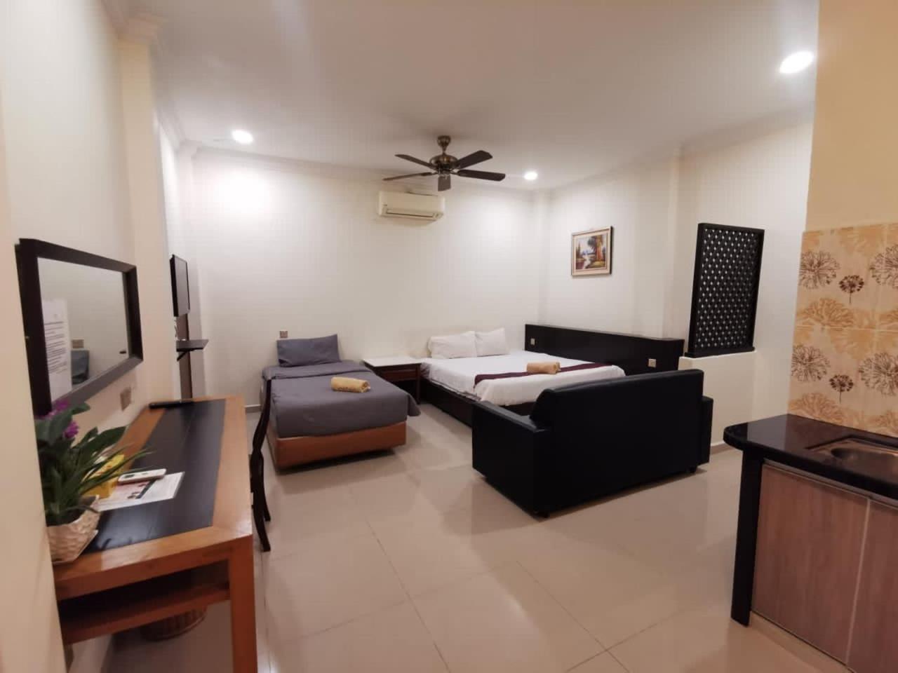 Adina Drive-In Motel Cenang - Managed By Shell Out Resort Pantai Cenang  Bagian luar foto