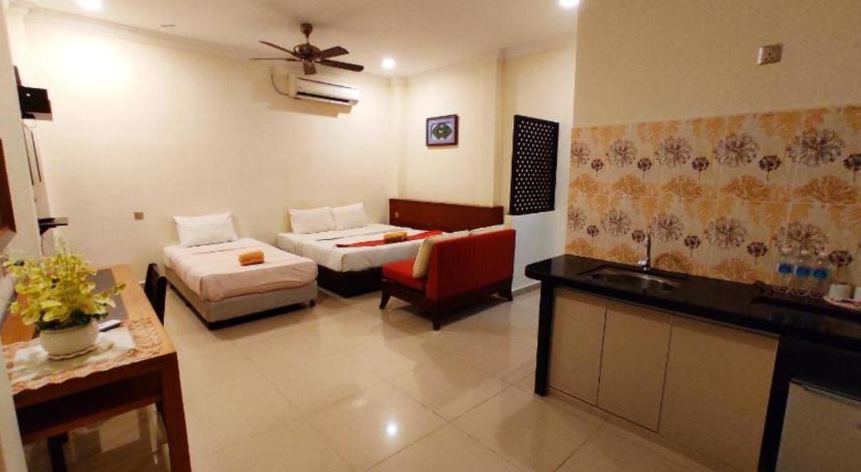 Adina Drive-In Motel Cenang - Managed By Shell Out Resort Pantai Cenang  Bagian luar foto