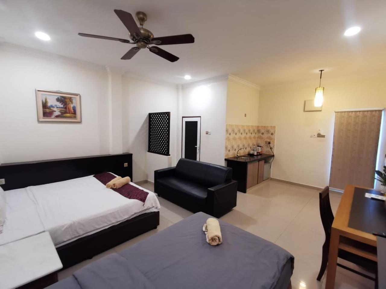 Adina Drive-In Motel Cenang - Managed By Shell Out Resort Pantai Cenang  Bagian luar foto