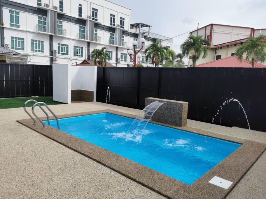 Adina Drive-In Motel Cenang - Managed By Shell Out Resort Pantai Cenang  Bagian luar foto