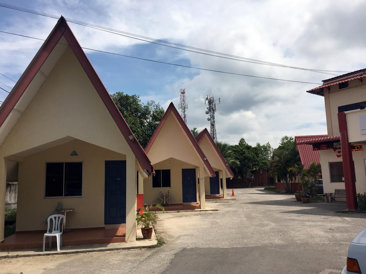 Adina Drive-In Motel Cenang - Managed By Shell Out Resort Pantai Cenang  Bagian luar foto